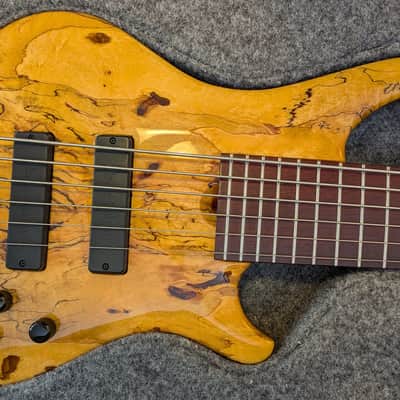 Roscoe SKB3006 - Gloss Spalted Maple image 4