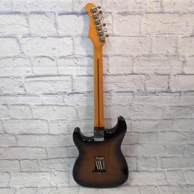 Fernandes LE-2 Stratocaster 1980s Made in Japan Sunburst Maple Neck Electric Guitar image 10