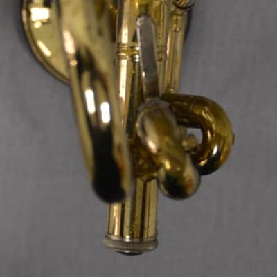 Trompeta Sib Bach Stradivarius 37 - 25LR lacada en buen estado. image 12