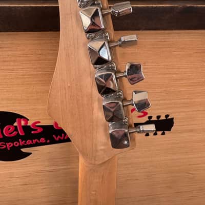 Focus 111S by Kramer Red Metallic Electric Guitar w Gig Bag image 6
