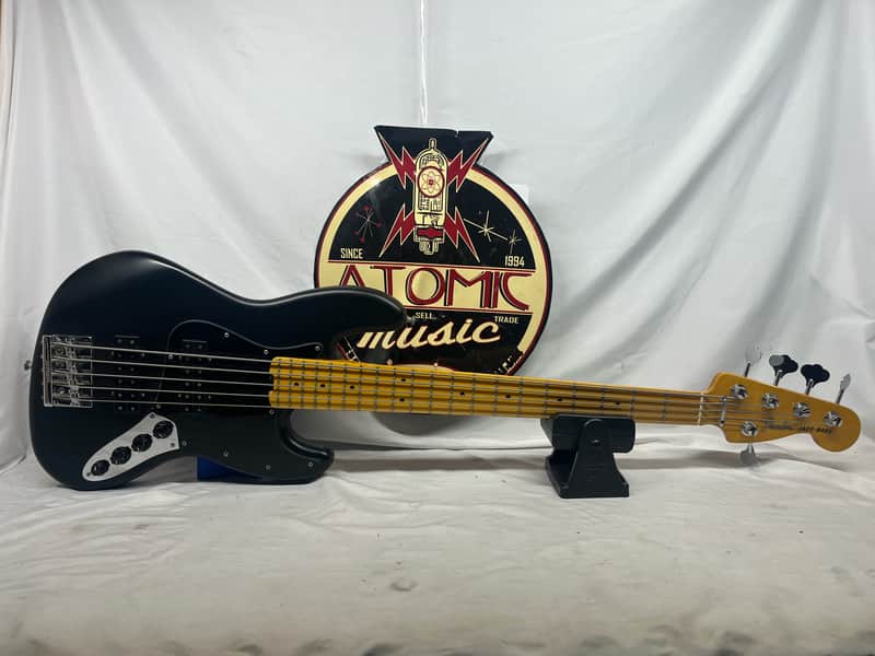 Fender Modern Player Jazz Bass V 5-String Electric Bass image 1