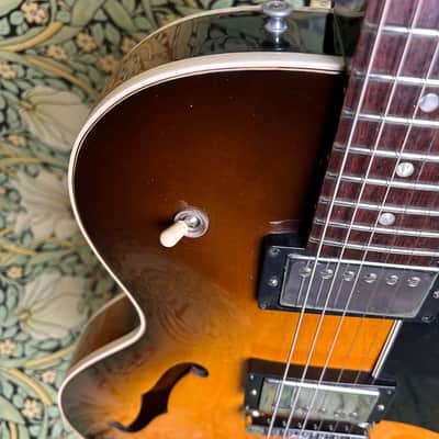Gibson Limited Edition ES-135 Tobacco Burst 2000 image 7