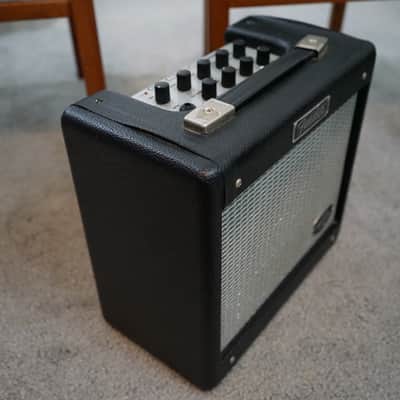 Fender G-DEC Junior Digital Modeling Guitar Amplifier 15-Watt 1x8"– Excellent Condition image 2