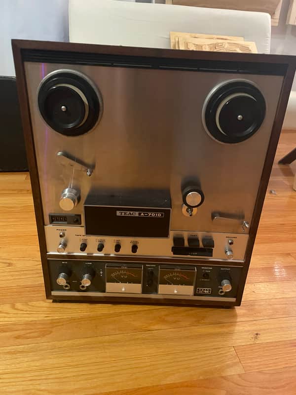 TEAC A-7010 1/4" 2-Track Reel to Reel Tape Recorder 1970s - Silver image 1