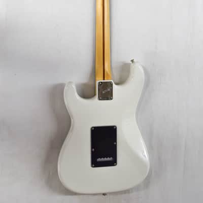 Fender American Performer Stratocaster with Rosewood Fretboard - Arctic White image 10