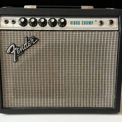 FENDER VIBRO CHAMP 1978 EU version 200-240 volt, incl. Footswitch image 1