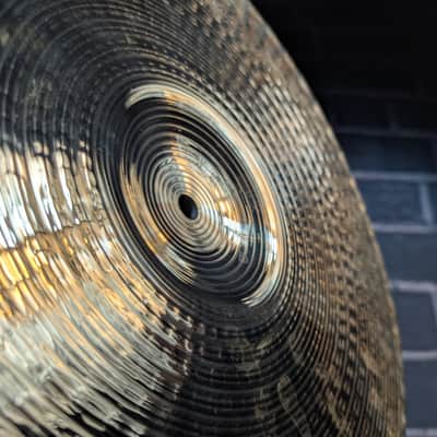 Zildjian S Series 14" Mastersound Hi‑Hat Cymbals – Brilliant Finish – Cutting, Bright, Modern Hi‑Hat Tone – Mastersound Wavy Bottom image 13