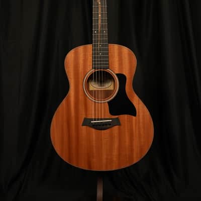 Taylor GS Mini-e Mahogany Present - Natural image 1