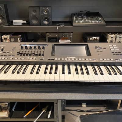 Yamaha Genos Digital Arranger Workstation 2010s - Black image 2