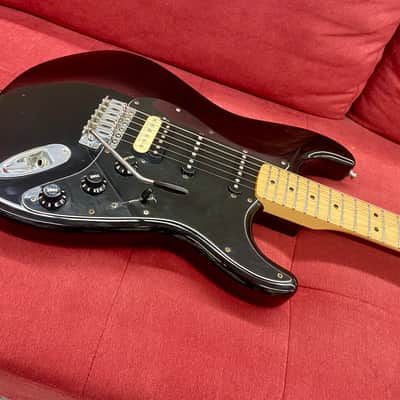 Fender Special Edition Standard Stratocaster HSS 2015 - Black w/ Duncan Pearly Gates image 3