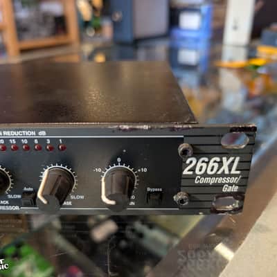 DBX 266A Compressor/Limiter Rackmount - Used image 3