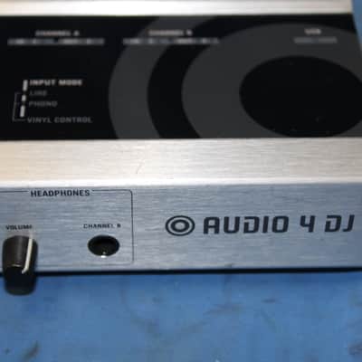 Native Instruments Audio 4 DJ, USB Audio Interface image 3