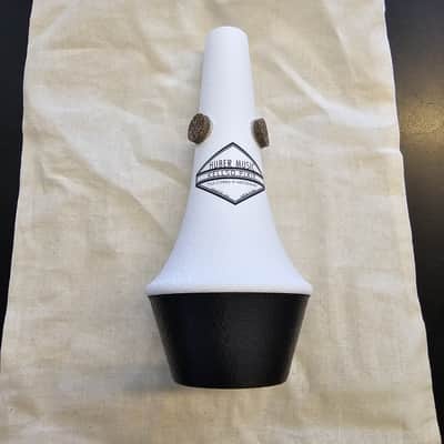 Huber Music Trumpet Kellso Pixie Mute with Flat Bottom 2026 - Black and White Plastic image 2