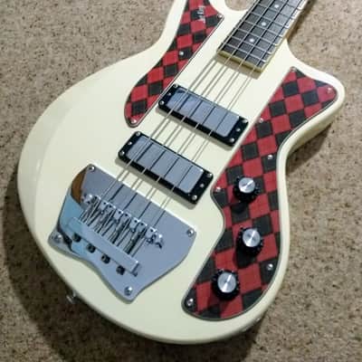 Ibanez Jet King JTKB200 bass (2009), Ivory finish with 'Argyle' pickguard plus new gig bag image 3