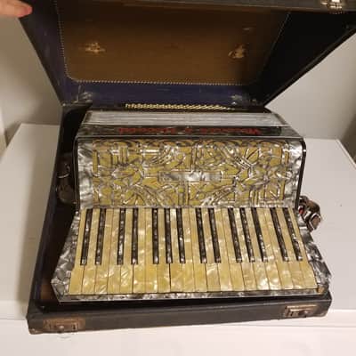 Rare Antique German Accordion Meinel & Herold Klingenthal + Original Solid Case image 2