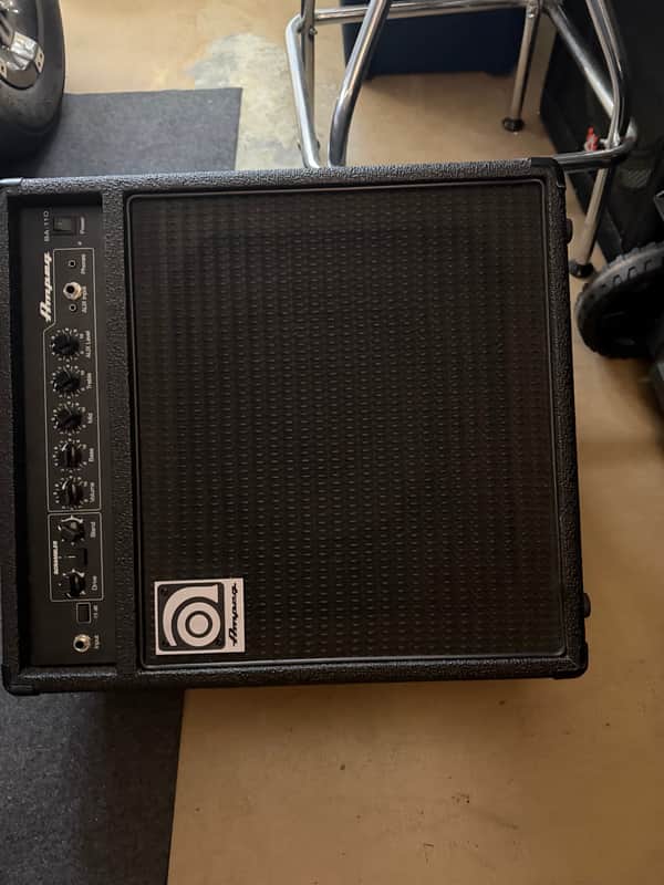 Ampeg BA-110v2 40-Watt 1x10" Bass Combo 2014 - Present - Black image 1