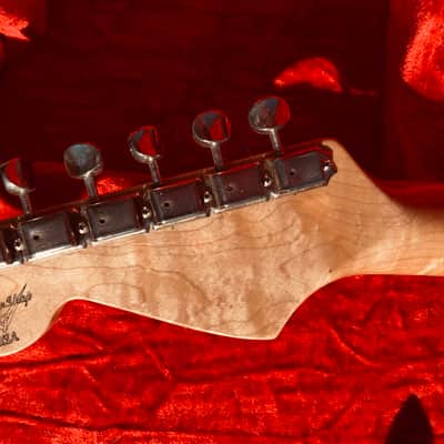 1997 Fender Custom Shop 1958 Stratocaster Dakota Red figured Birdseye neck image 8