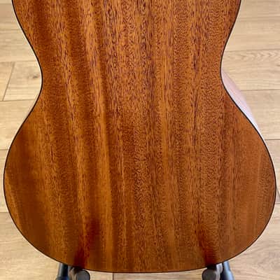 Alvarez AP66SHB Parlor 2010s - Shadowburst image 5