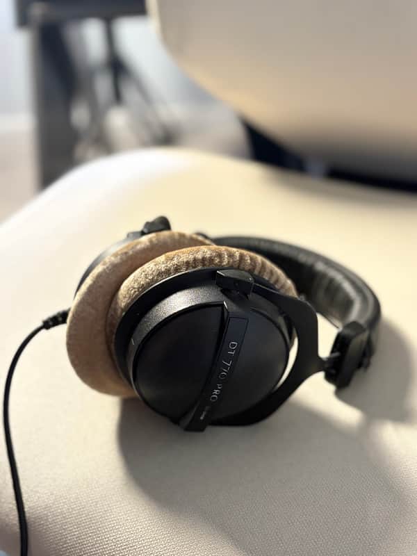 Beyerdynamic DT 770 PRO 80 Ohm Studio Headphones - For Parts/Repair, R Driver image 1