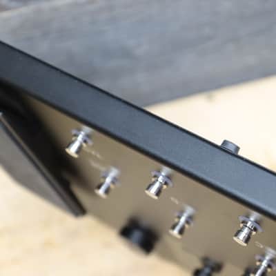 Line 6 Helix LT Streamlined HX Guitar Processor Dual-DSP Multi-Effects w/Box image 11
