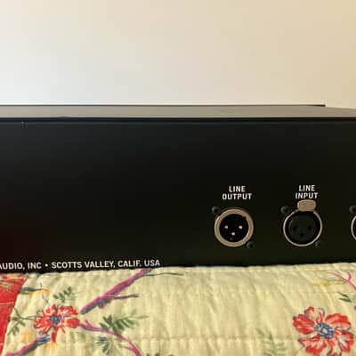 Universal Audio LA-610 MkII Tube Channel Strip + Bonus 2 Mogami Gold XLR Cables image 7
