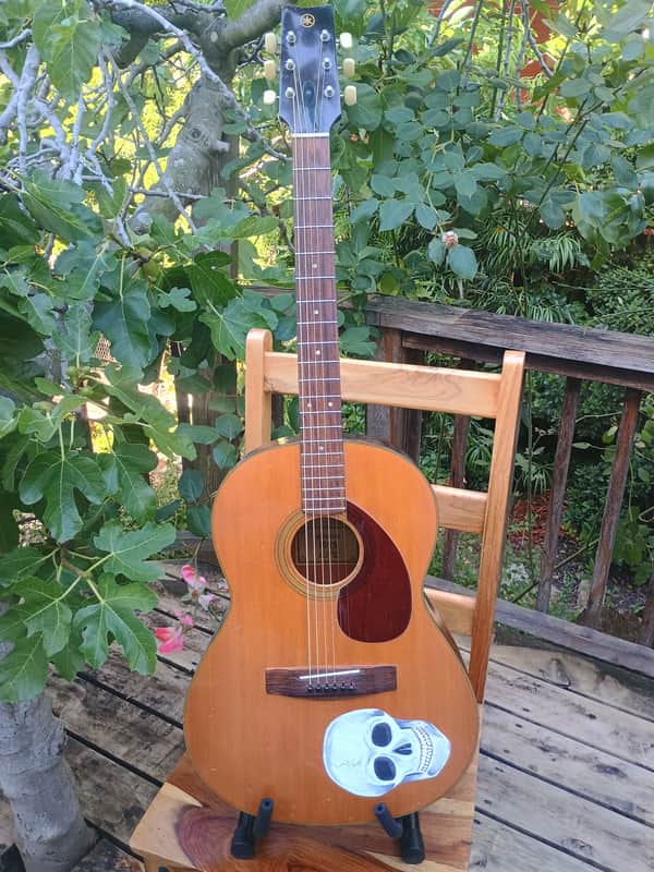 Yamaha FG-75 1973, cool Skull painting, playing great image 1
