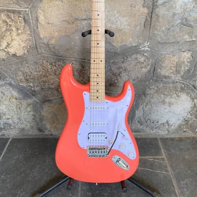 Squier Sonic Strat HSS TCoral image 2