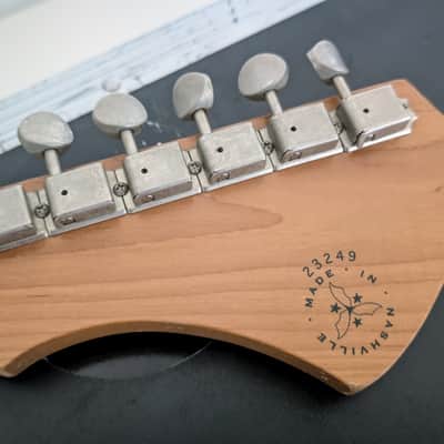 Novo guitar neck image 5