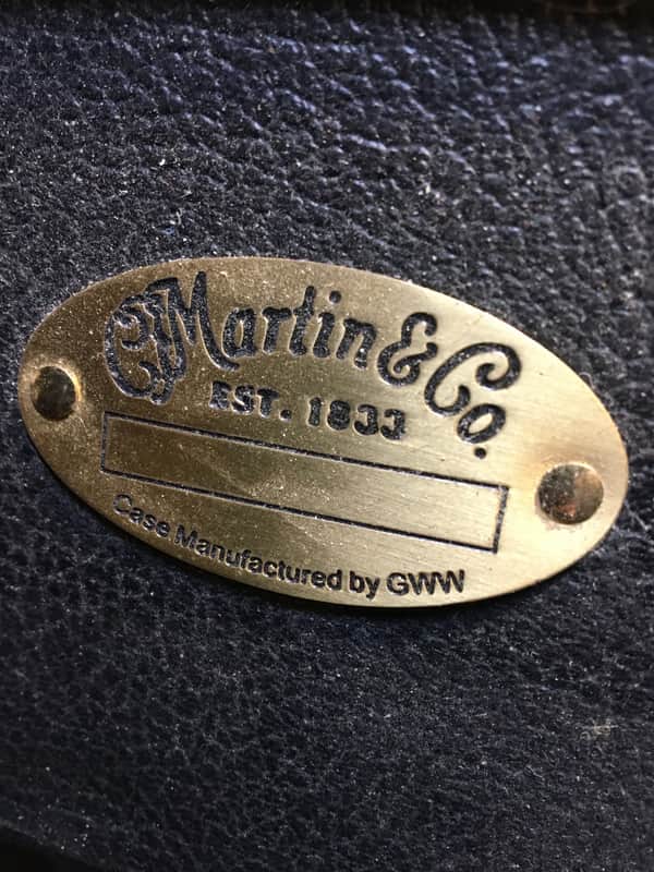 Martin 000 OM hard case image 1