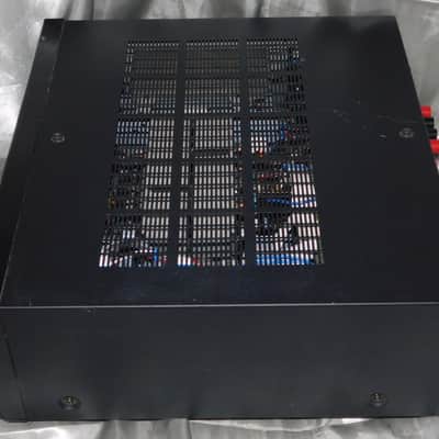 Yamaha RX-V1400 receiver wtih phono input and pre outs and remote image 4