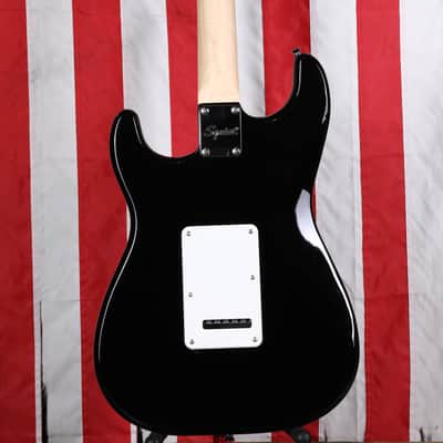 Squier Affinity Stratocaster Pack with Mustang Micro Amp - Black image 9