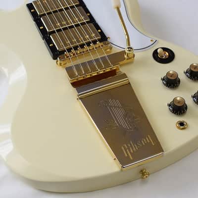Gibson SG Custom 63 Classic White Maestro 3PU image 11
