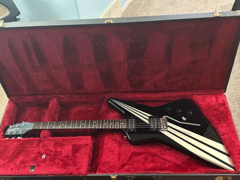 Hamer Blitz 1983 - Black Silver Graphic image 1