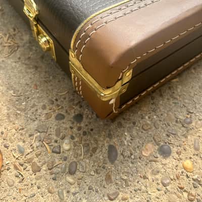 G&G Stratocaster/Telecaster case - Dark Brown Snakeskin, Light Brown accents, Gold Piping, and Hunter Green Interior image 1