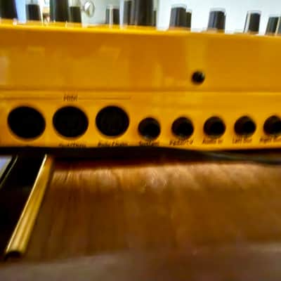 Dave Smith Instruments Mopho 32-Key Monophonic Synthesizer 2011 - 2016 - Yellow with Wood Sides image 4