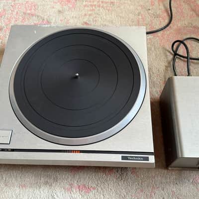 Technics SP-10 MKll Direct Drive Turntable + SH-10E Custom Power Supply Working image 2
