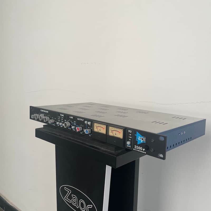 API 2500+ Stereo Bus Compressor 2020 - Present - Black image 1