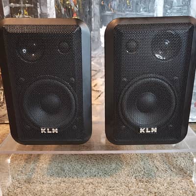 KLH KLH Model 45 compact 2.0 channel, 3-way, indoor/outdoor stereo speakers 90s - Black image 1