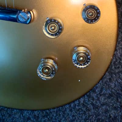 2017 Gibson Les Paul gold top Tribute electric guitar made in the USA image 7