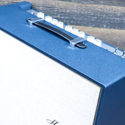 Harmony H620 Tube-Driven 20-Watt 1x12" Jensen Speaker Tube Combo Guitar Amplifier image 9