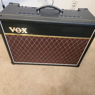 Vox AC15C1 Custom 2-Channel 15-Watt 1x12" Guitar Combo 2010 - Present - Black image 4