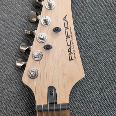 Yamaha 311H Pacifica, Rosewood Fretboard, Natural Satin Alder image 7