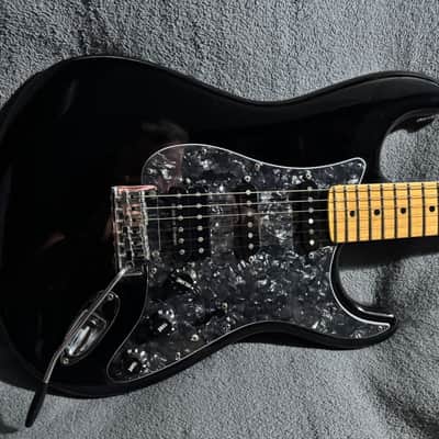 Fender American Standard Stratocaster with Maple Fretboard 2008 - 2016 - Black image 2