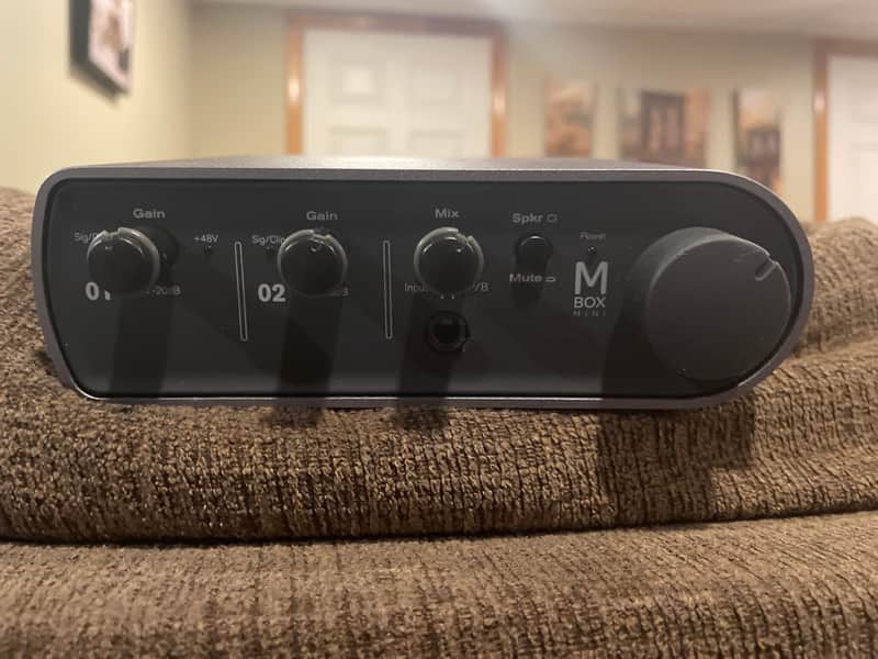 Avid MBox 3 Mini USB Audio Interface 2010s - Silver / Black image 1