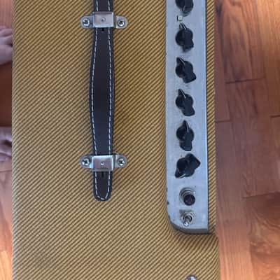 Fender Blues Junior Lacquered Tweed 15-Watt 1x12" Guitar Combo 2016 - Present - Lacquered Tweed image 2