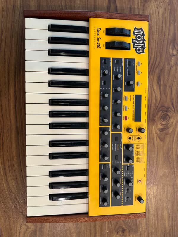 Dave Smith Instruments Mopho