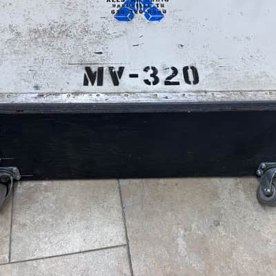 Midas Venice 320 32-Channel Mixer w/ATA Road Case w/Doghouse image 8