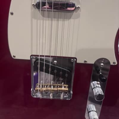 Fender American Professional Telecaster with Maple Fretboard 2017 - 2019 - Candy Apple Red image 7