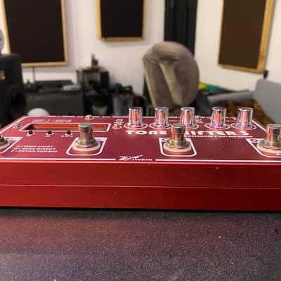 Tone Shifter Pro 3 Interface & MIDI Controller image 2