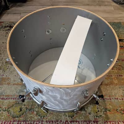 Gretsch USA Custom 20-14-12" Drum Kit - White Satin Flame - Vintage Build image 6
